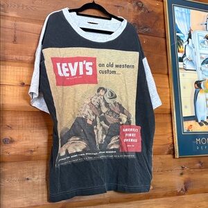 1990’S LEVI’S T-Shirt